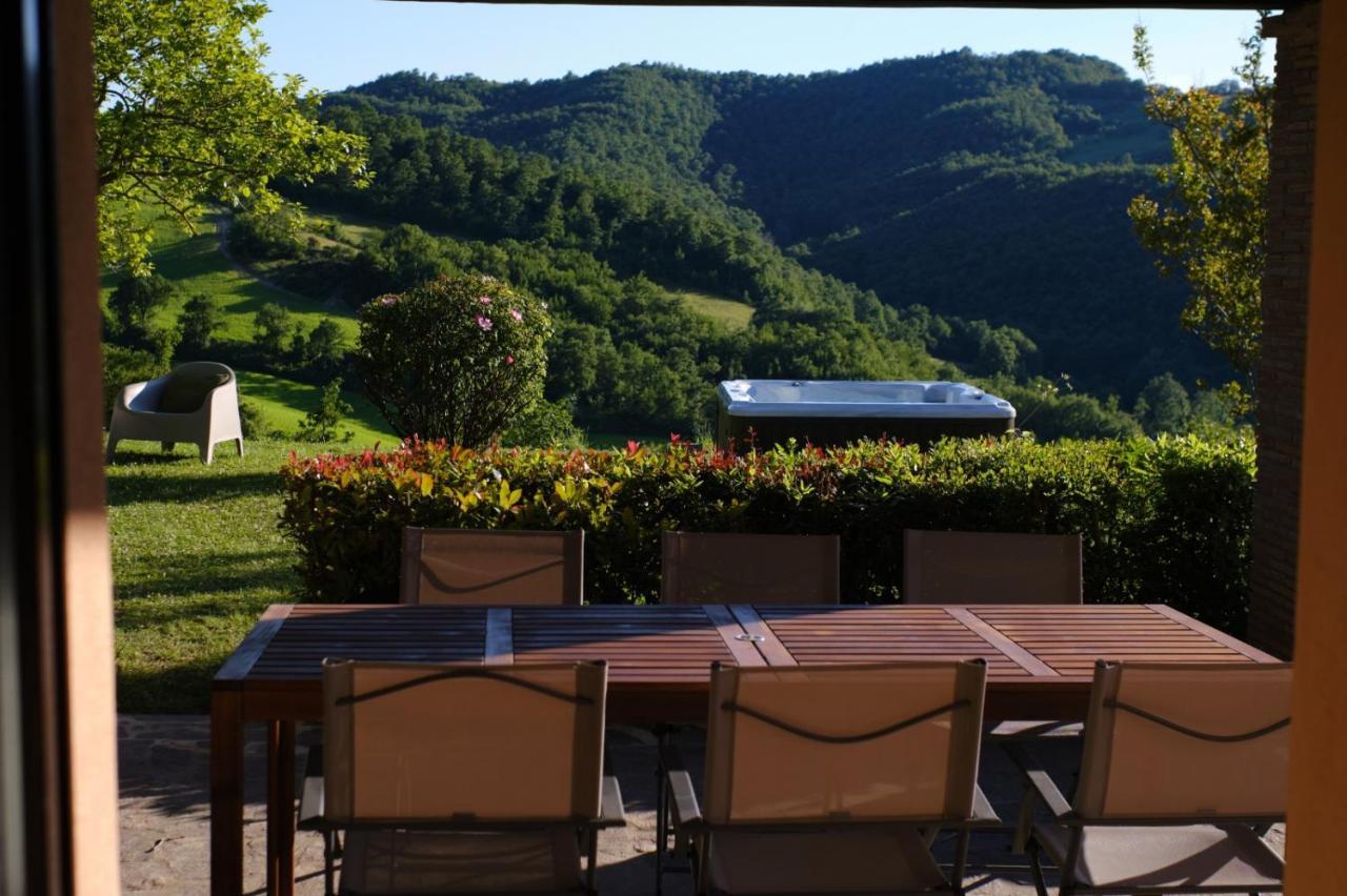 Casa Vacanze Colonnata 古比奥 外观 照片