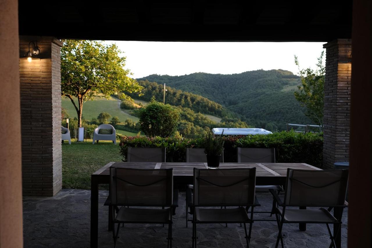 Casa Vacanze Colonnata 古比奥 外观 照片