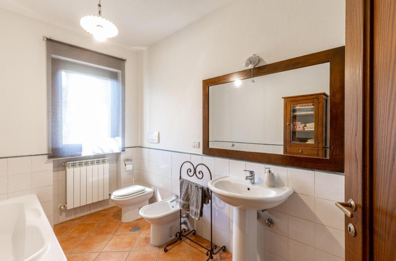 Casa Vacanze Colonnata 古比奥 外观 照片