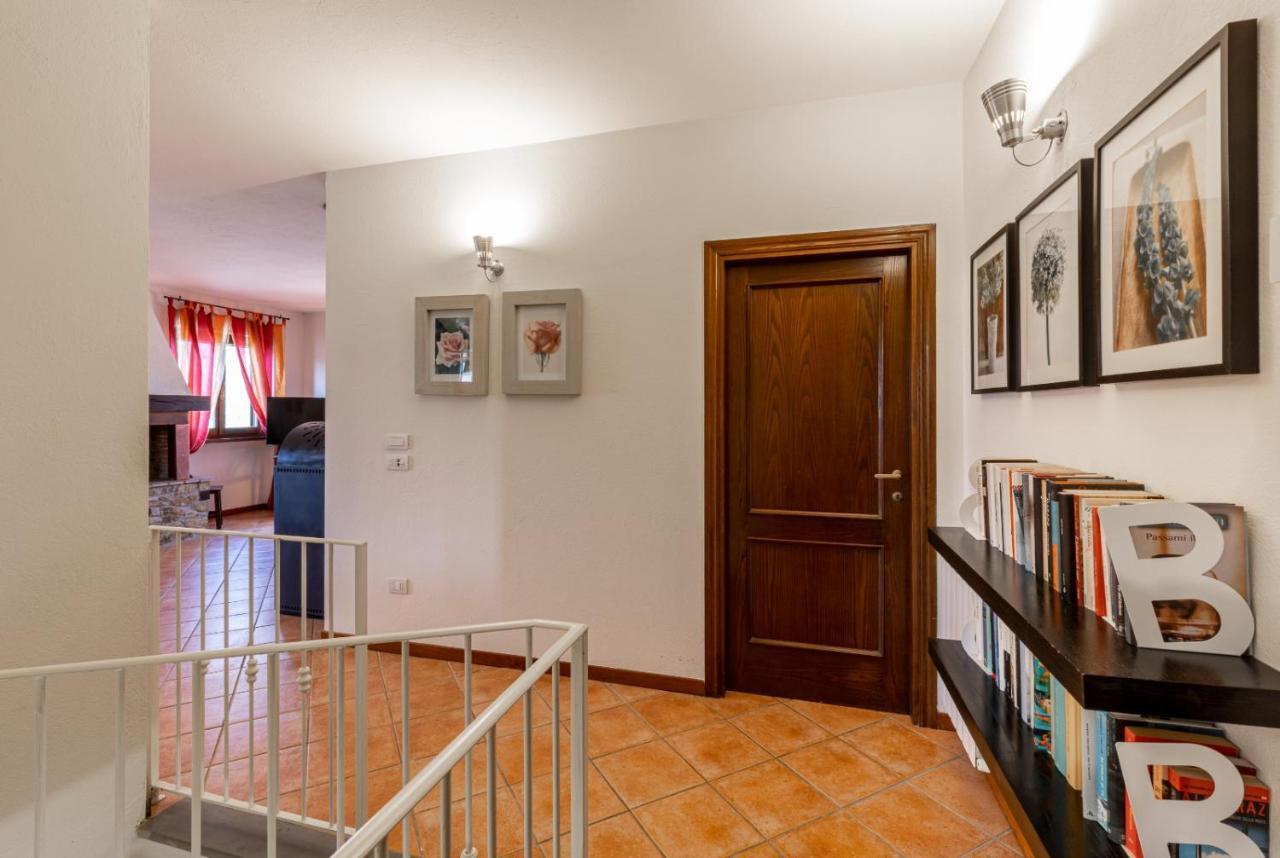 Casa Vacanze Colonnata 古比奥 外观 照片